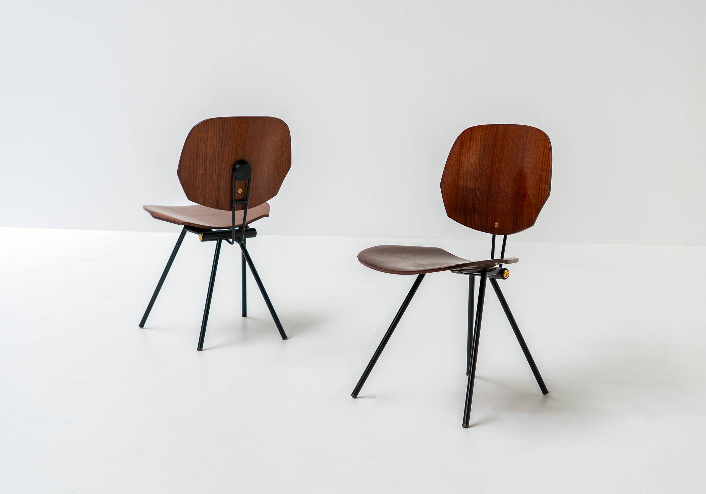 Ensemble de 6 chaises S88 par Osvaldo Borsani pour Tecno, 1956, Italie