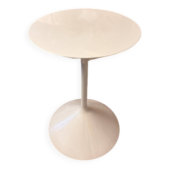 Tempo white pedestal table from Zanotta