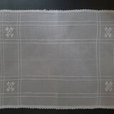 6 towels and table path