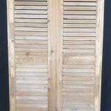 Double louvered shutter