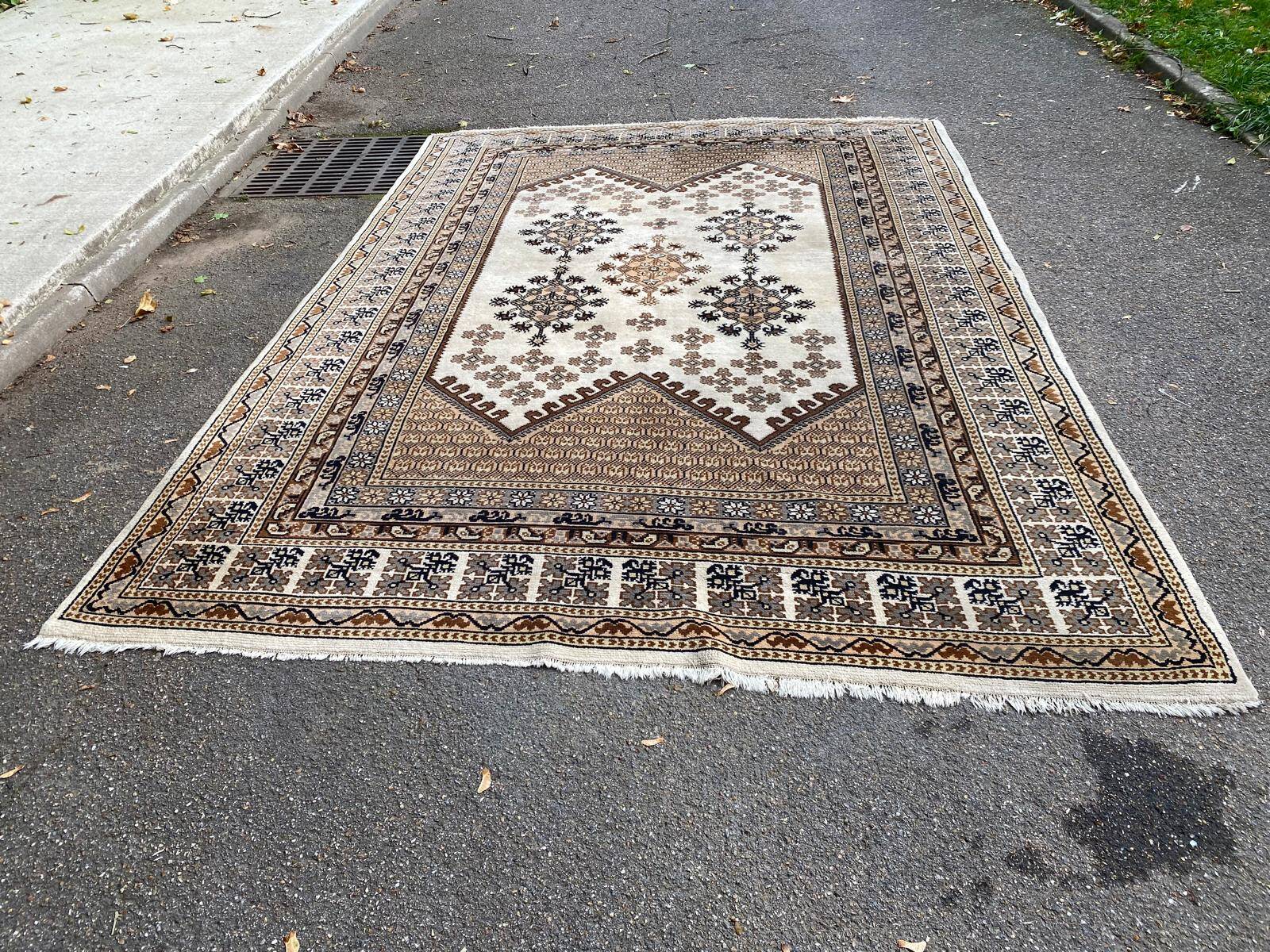 Large Persian rug beige brown wool knotted handmade 250x350cm