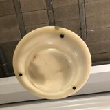 Chandelier in white alabaster and antique brass.