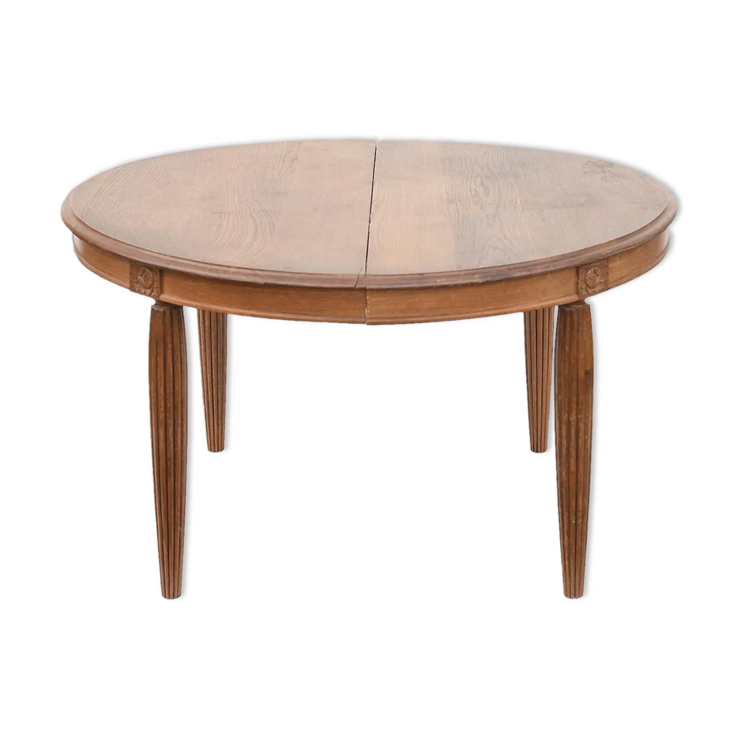 Round dining table - extendable