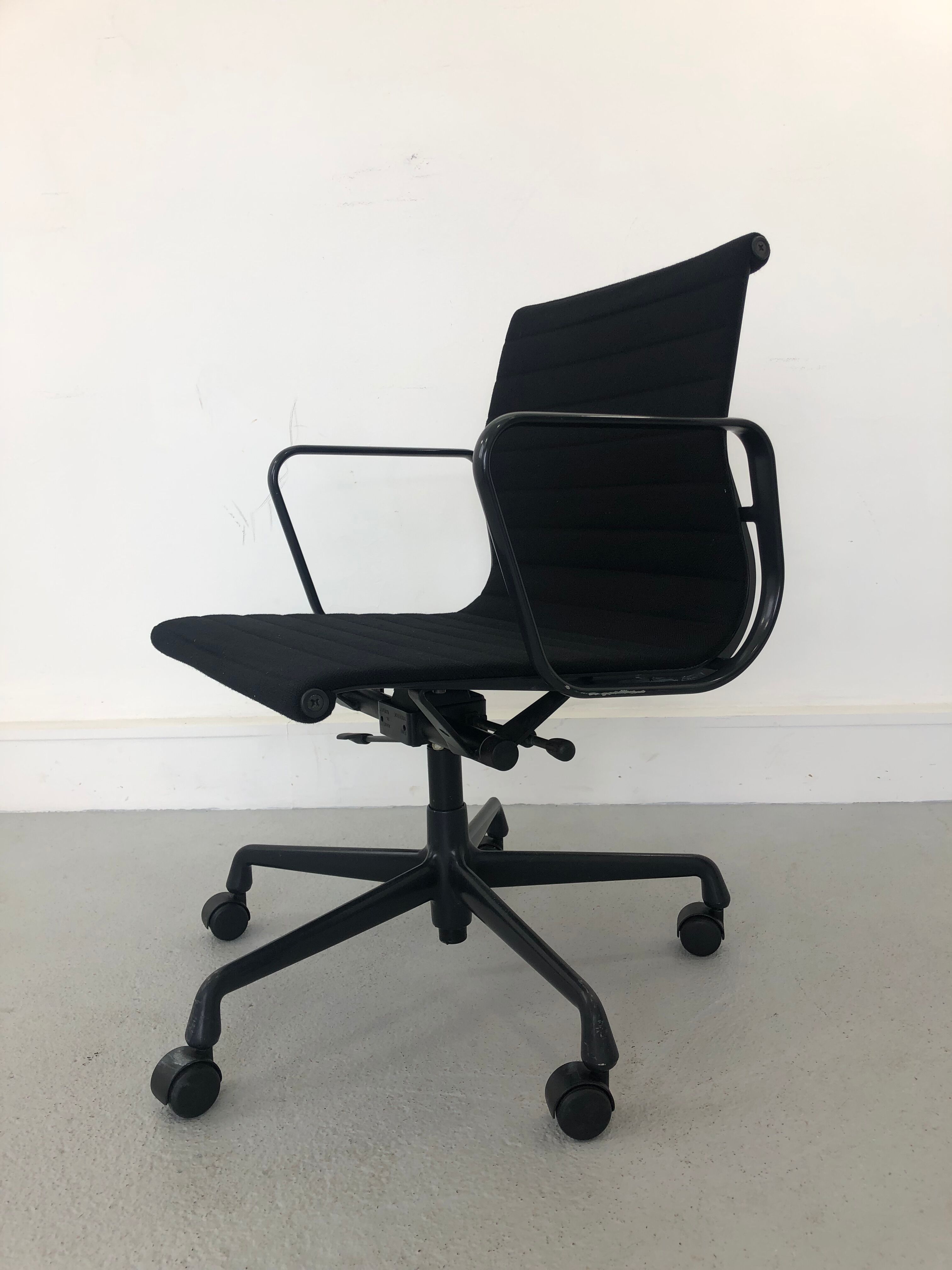 Aluminum black model EA 117 swivel chair by Charles & Ray Eames for Vitra