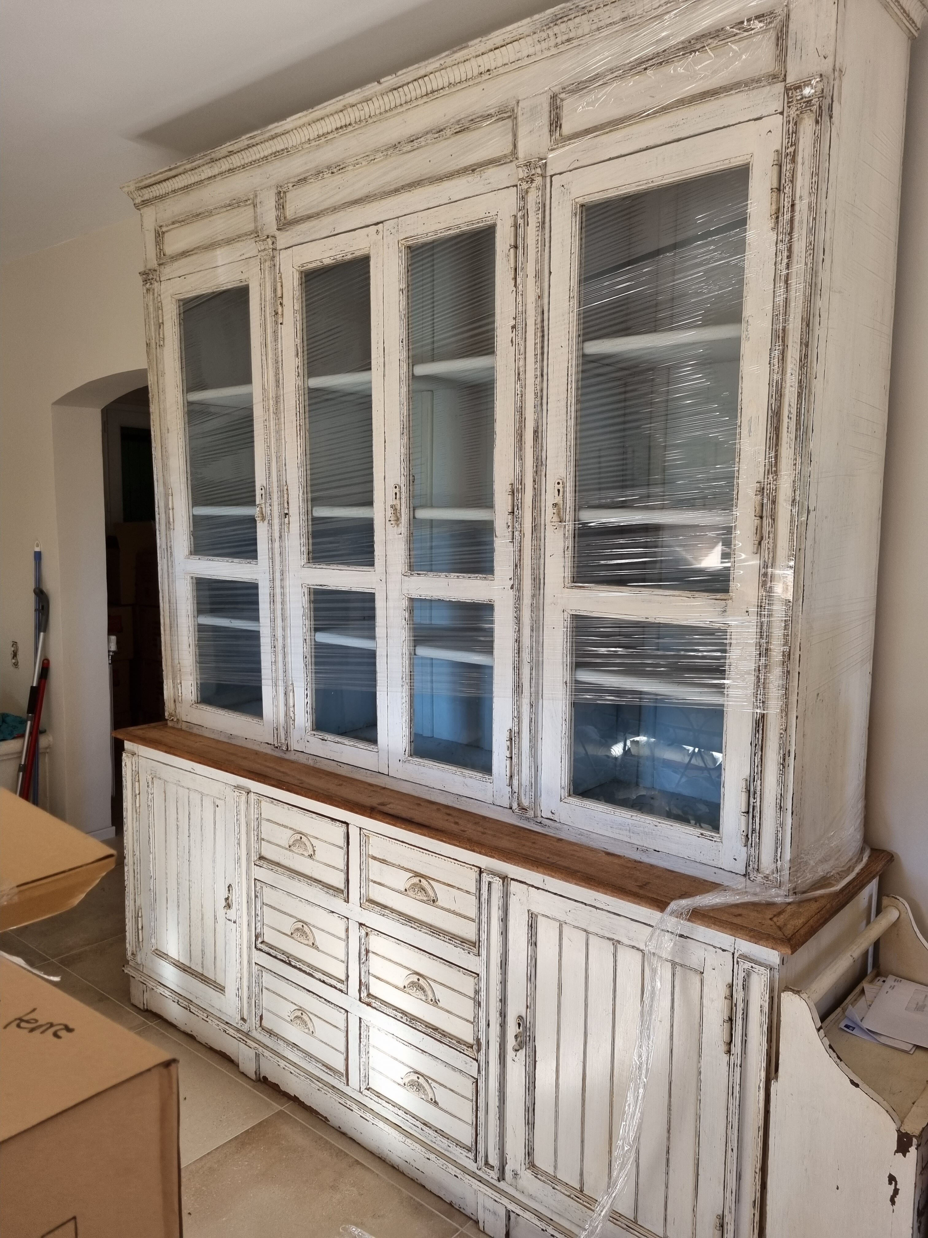 Shabby chic style bookcase