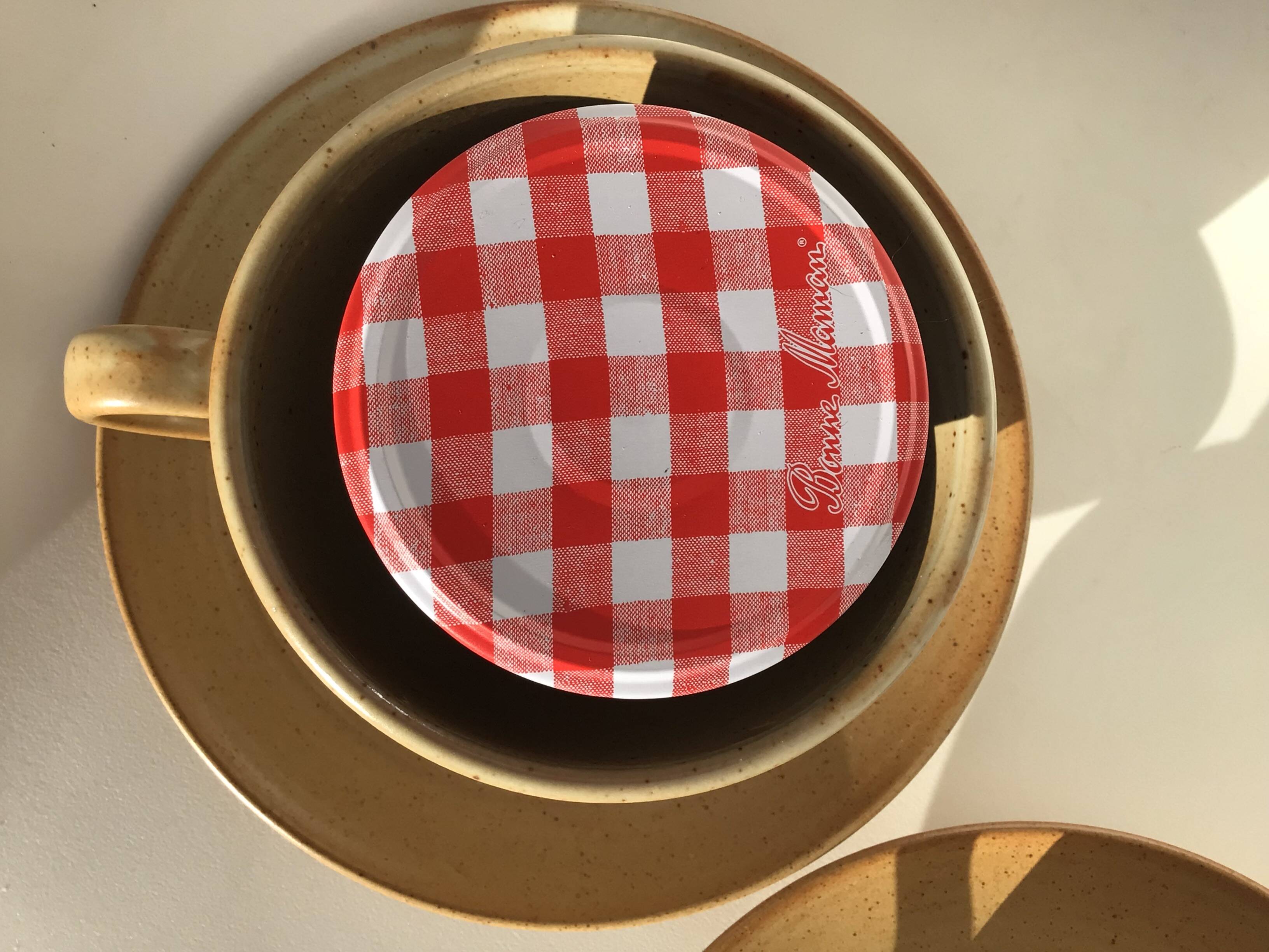 Pair of blond Grès Village lunches