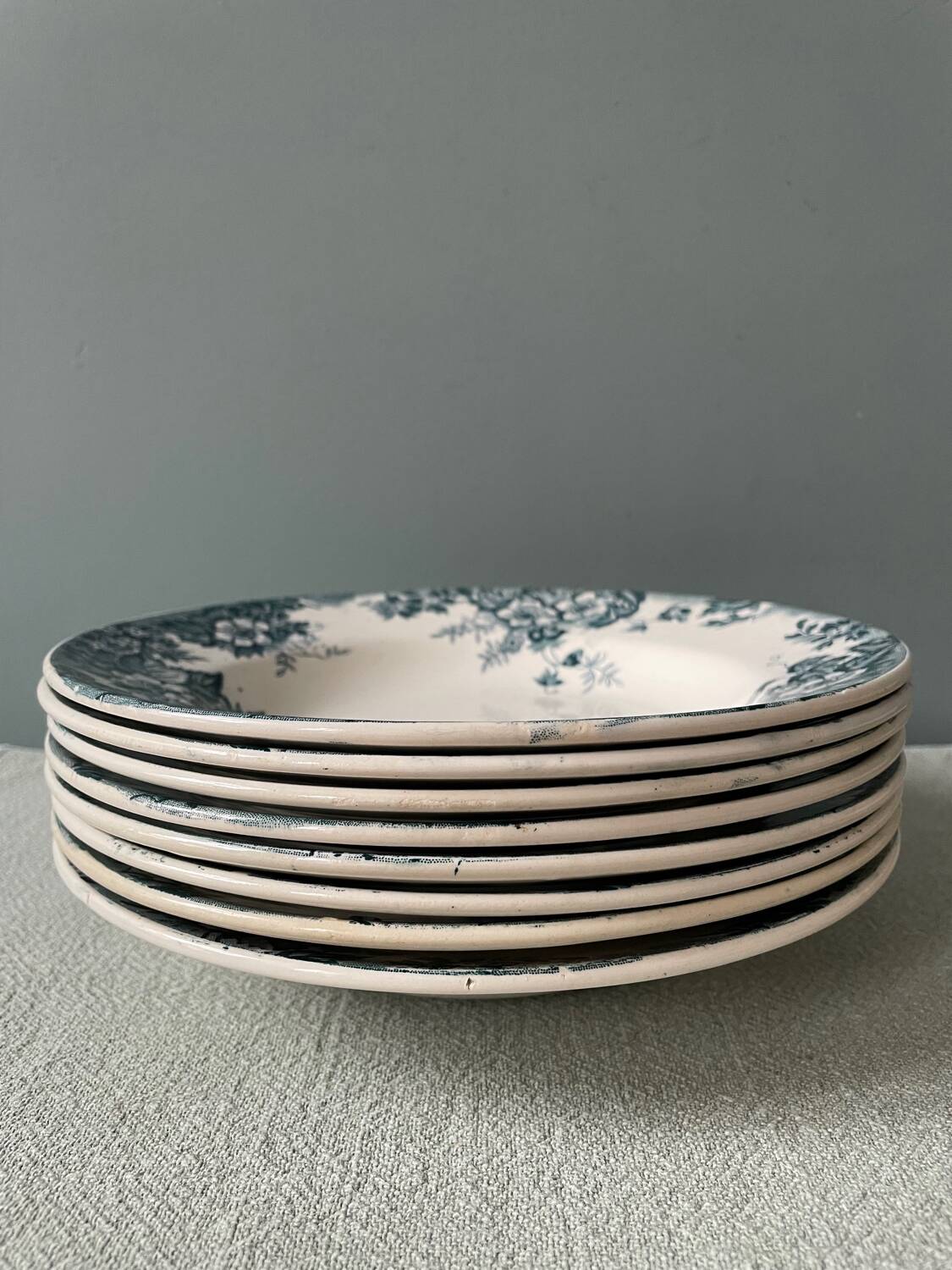 Series of 8 Marie-Louise soup plates, Moulin des Loups and Hamage