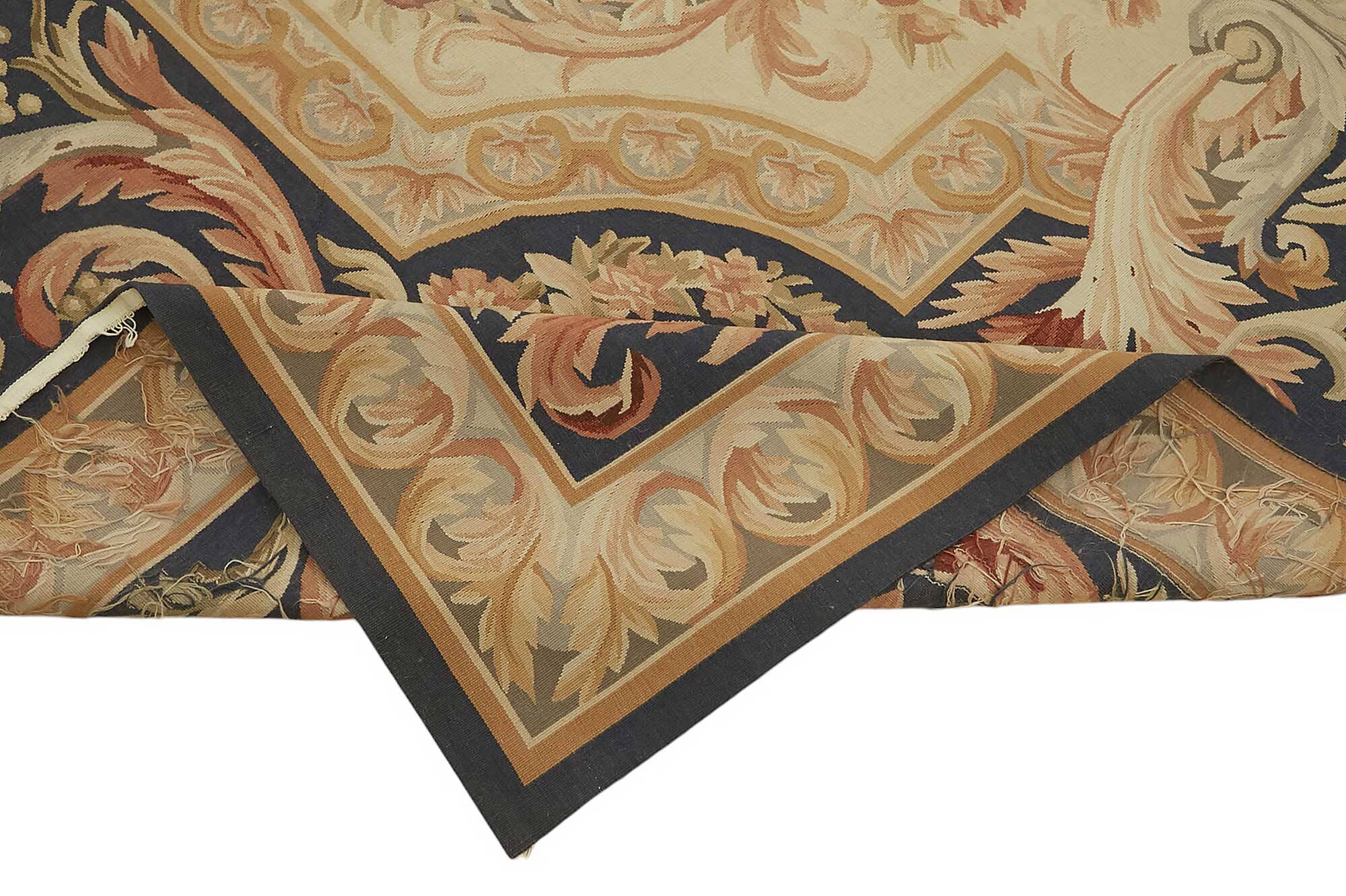 Handmade European Vintage Aubusson Kilim 272 cm x 368 cm