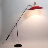 Articulated floor lamp with counterweight mid-century by Rupert Nikoll, nickel, brass.