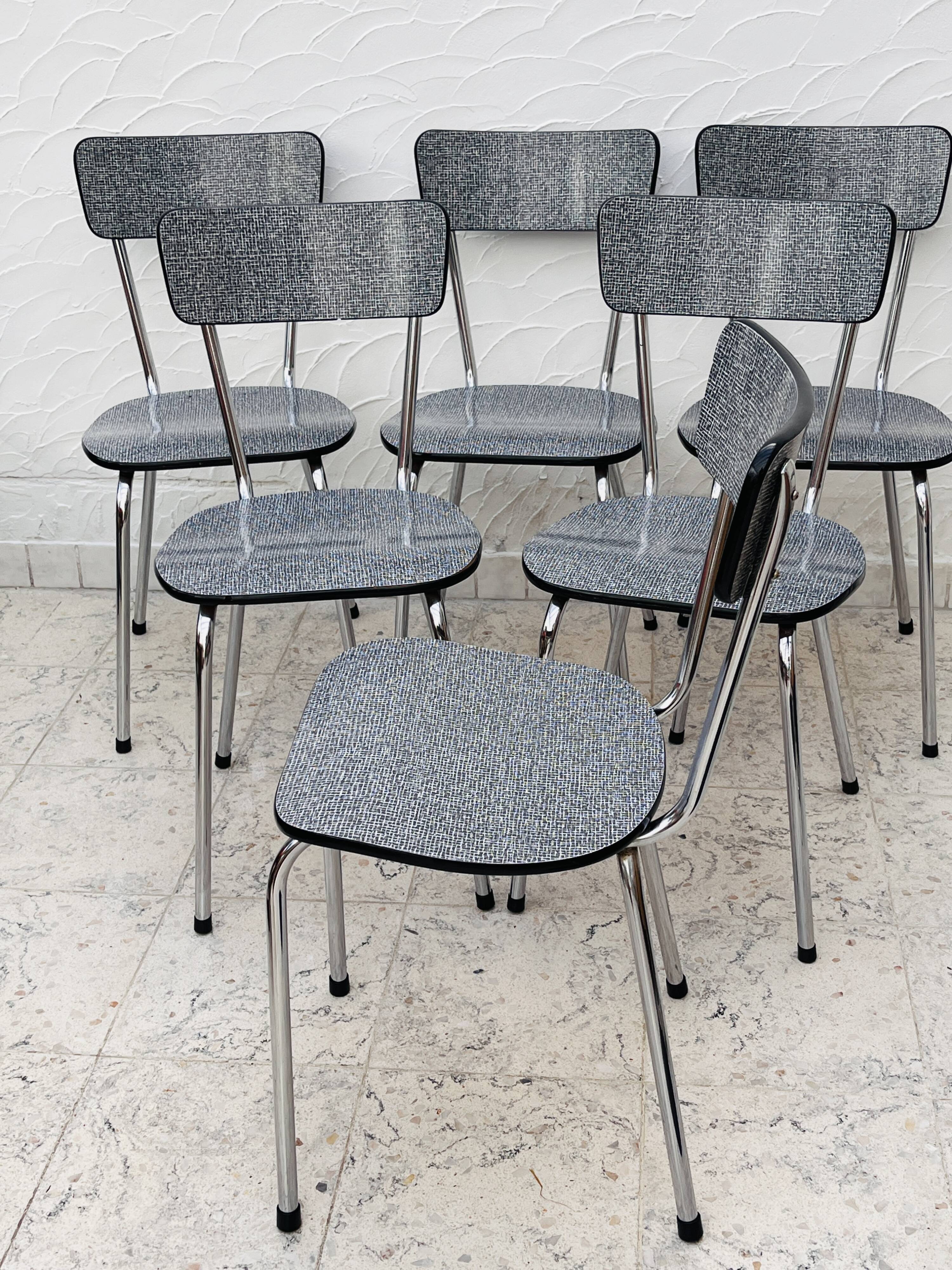Set of 6 Formica chairs