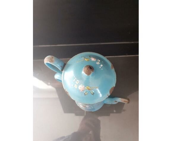 Enamelled coffee maker