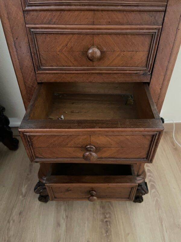 Bedside table