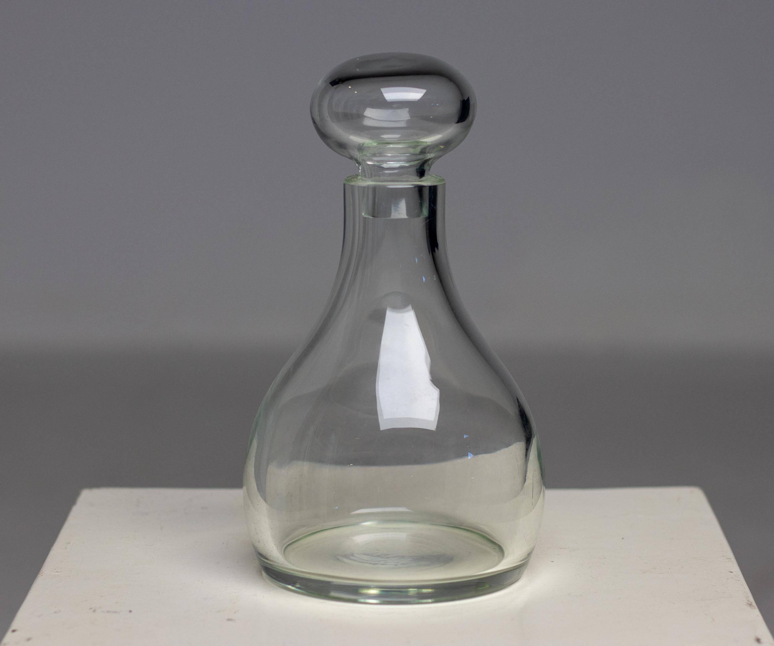 Murano glass bottle, hand-blown, Elegant Design, Italy, 1977