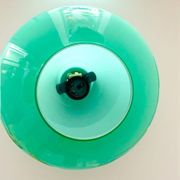 Lustre en verre opalin turquoise des années 50