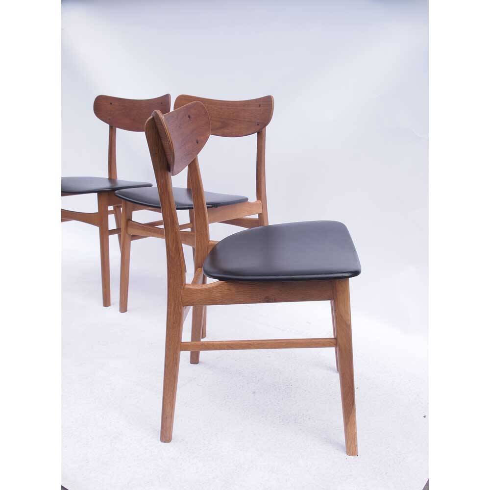 Set of 4 Frastrup chairs in teak oak.