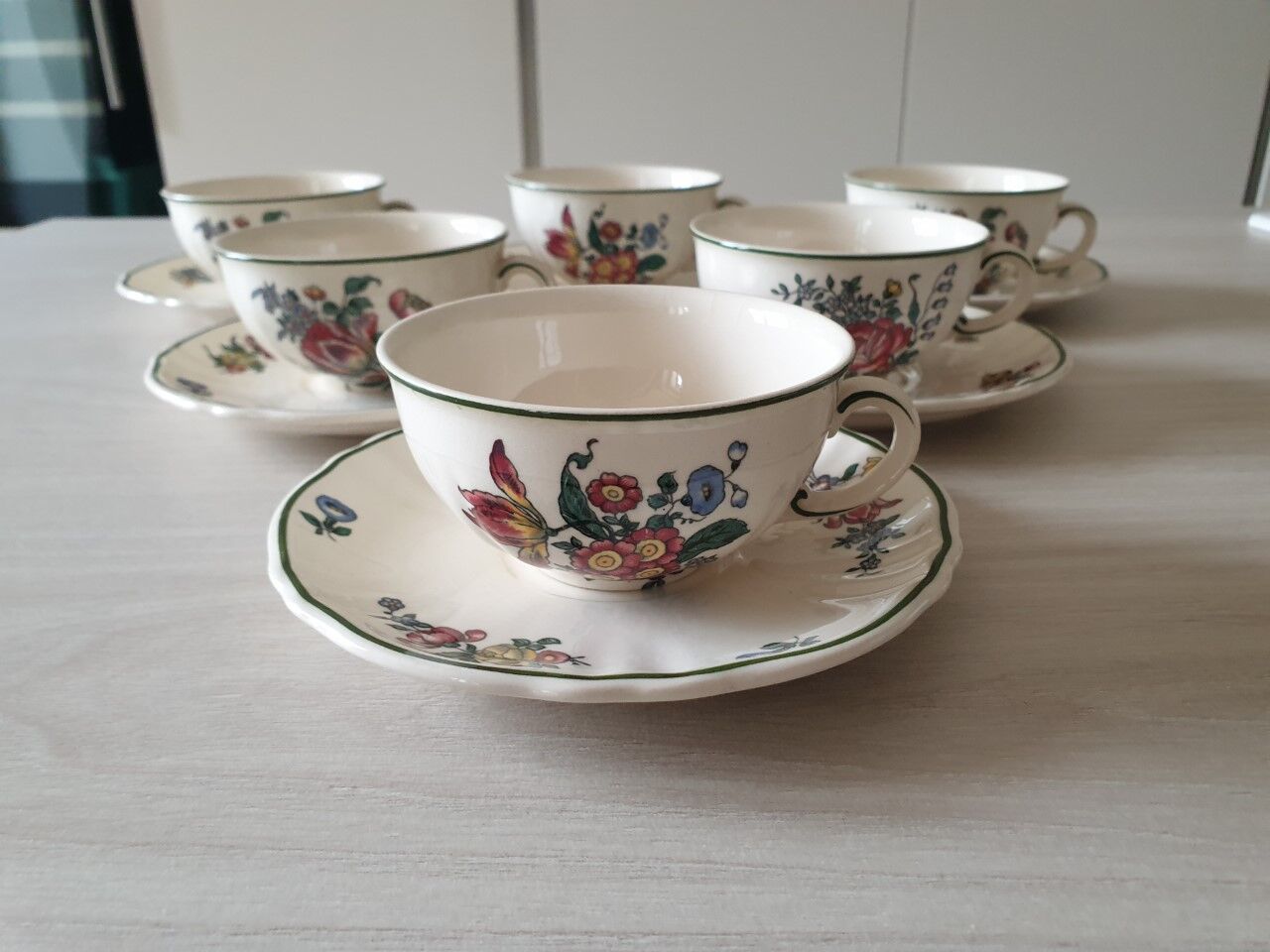 Set of 6 old Villeroy & Boch cups