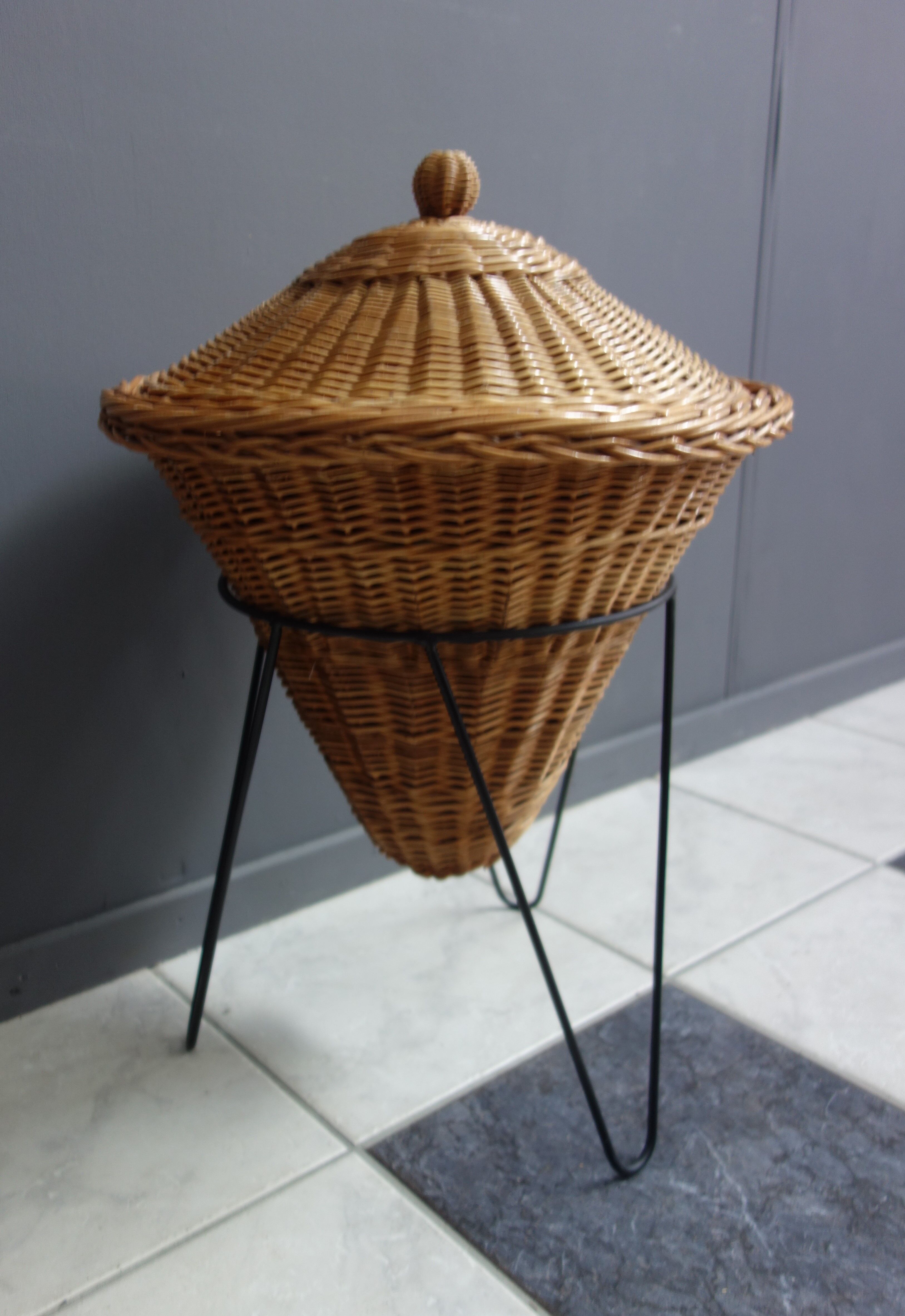 Rattan sewing basket 1950
