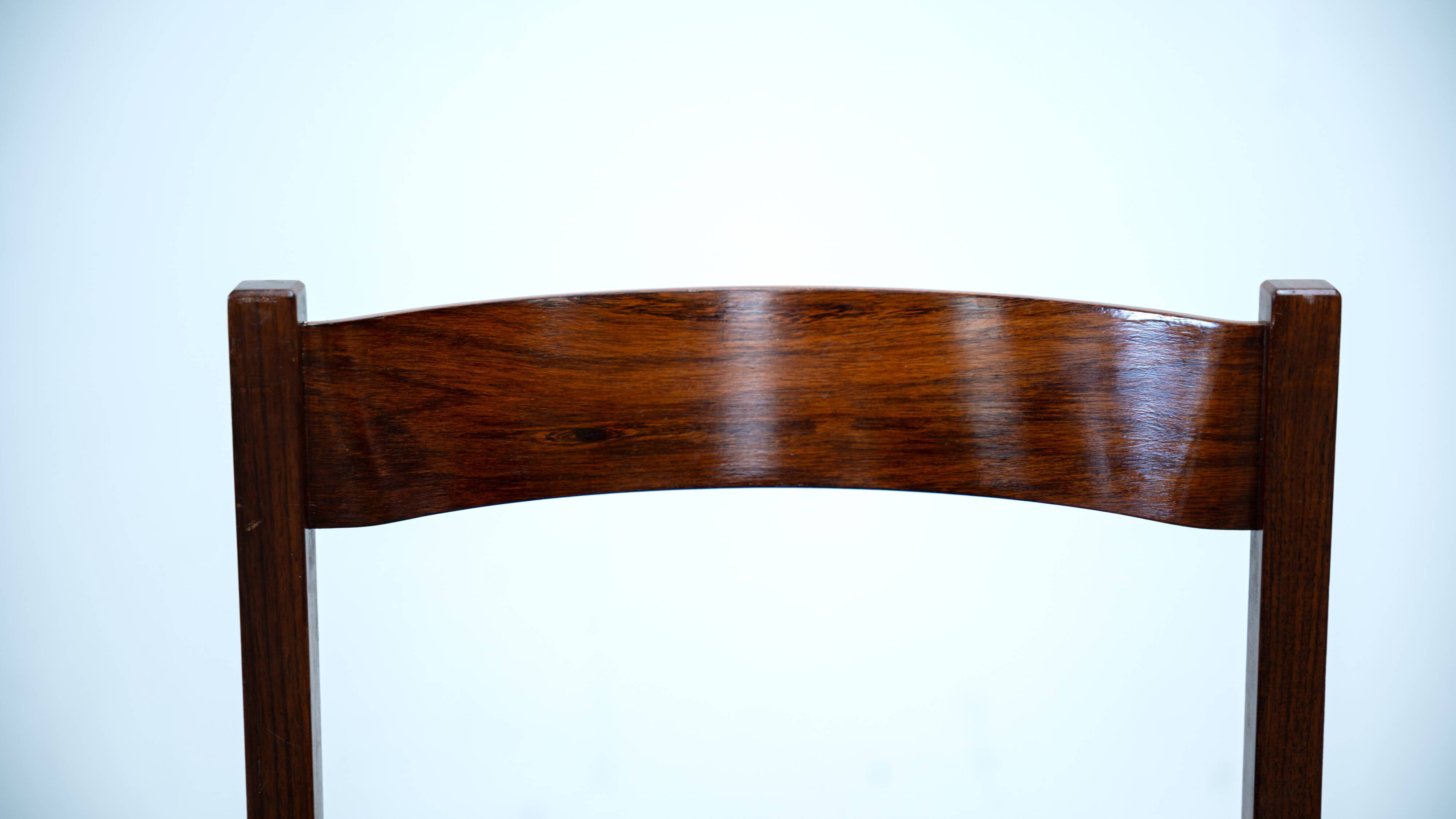 Set of six model 101 rosewood dining chairs by Gianfranco Frattini