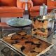 Hollywood regency brass and leaves resin tray, Montagnani Firenze Italy 1970s