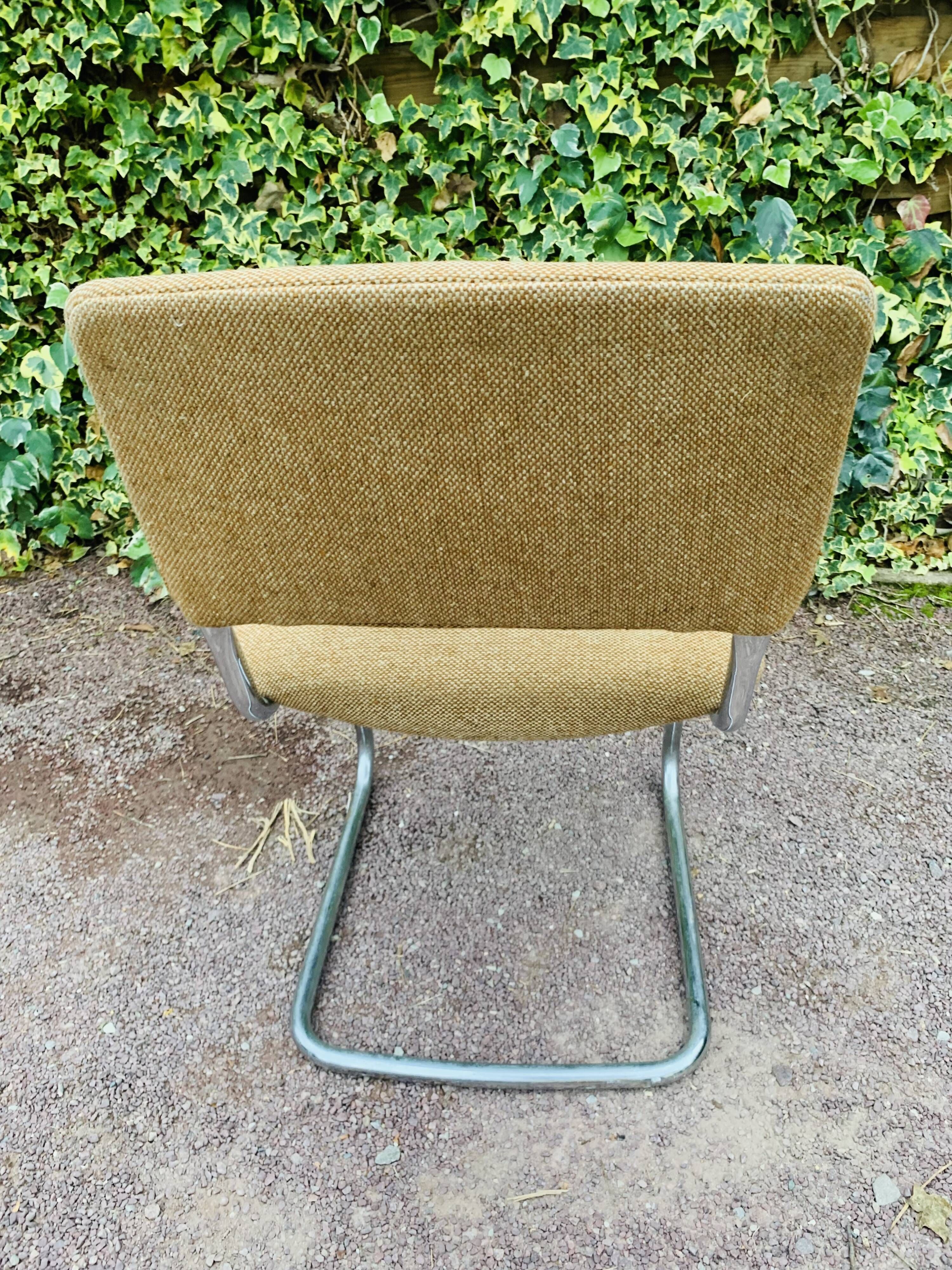 Vintage Strafor Steelcase chair from the 1980s.