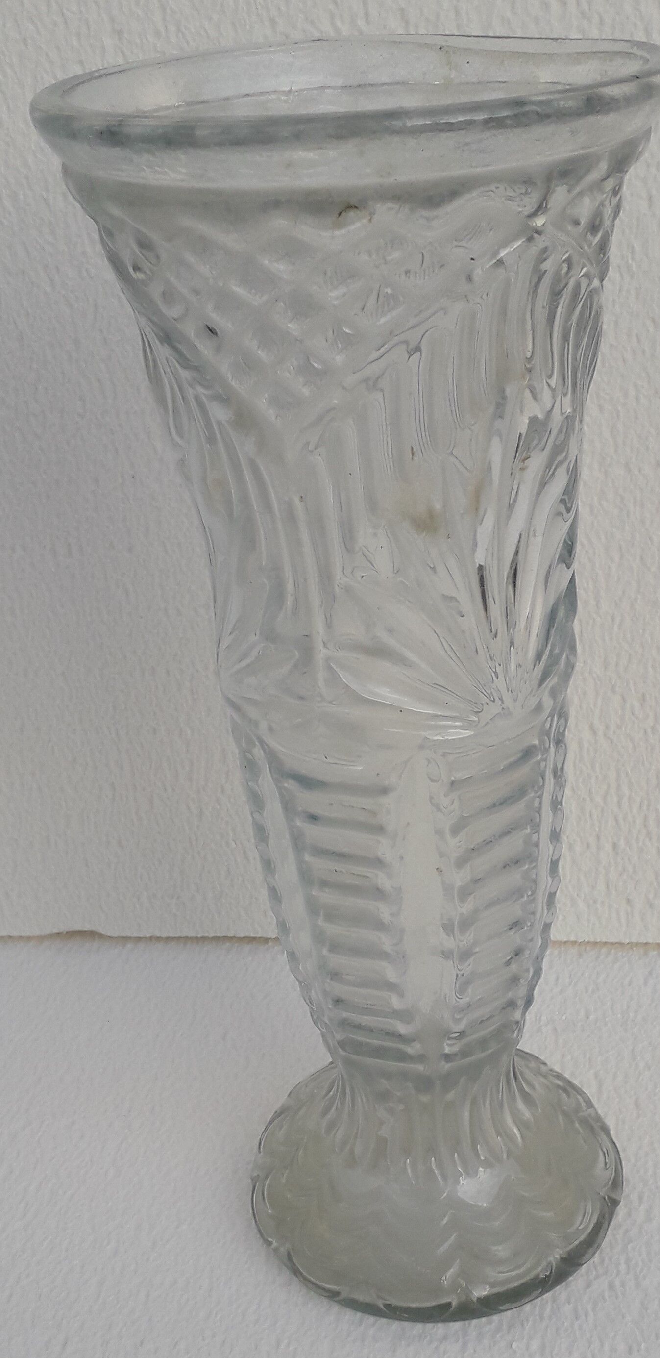 Vase art déco en verre soufflé