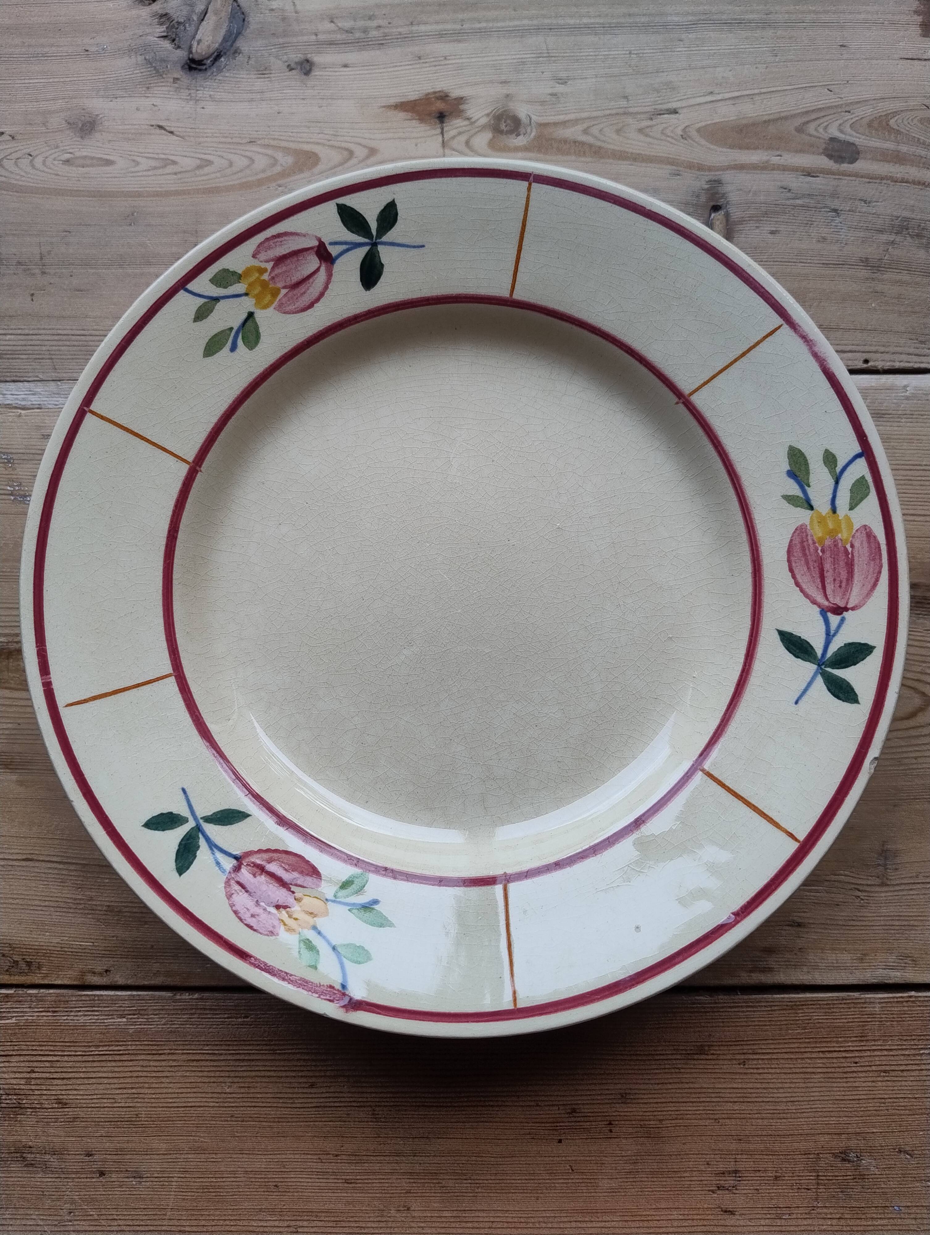 Set of 7 vintage dessert plates in Gien earthenware, model Jacqueline.