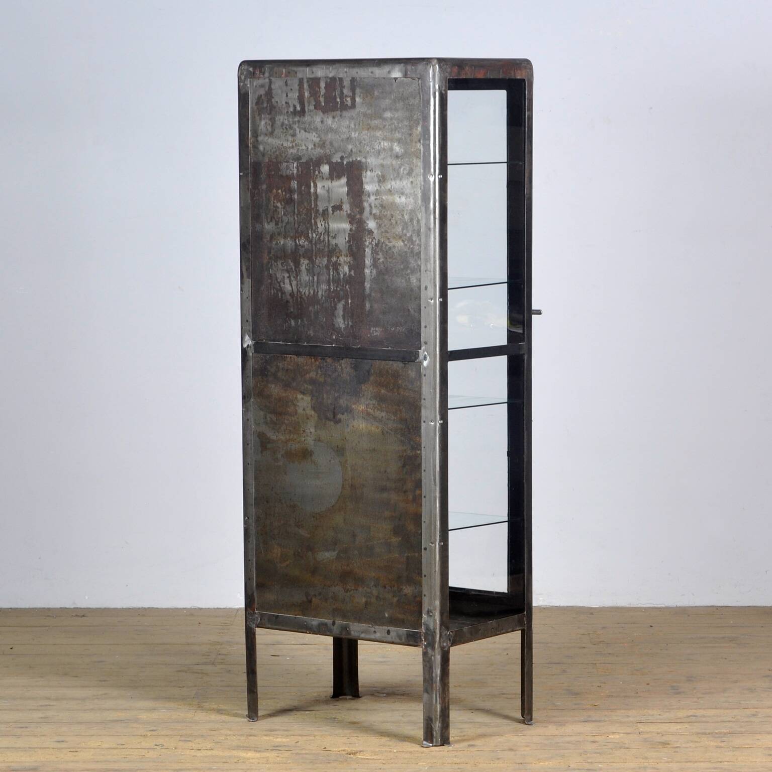 Armoire Médicale En Fer De L'Ukraine, 1970