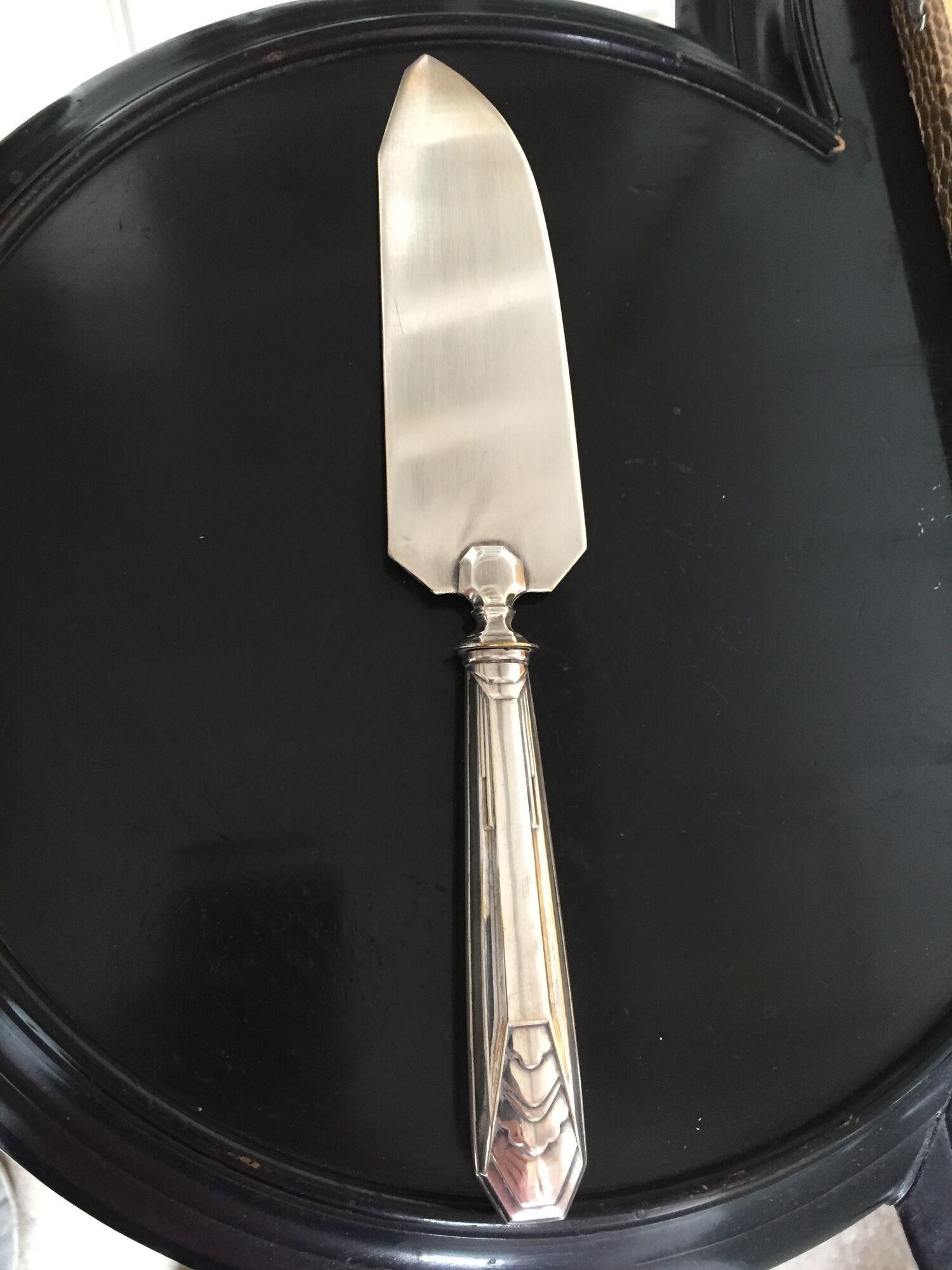 Art Deco dessert service covers in silver metal