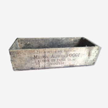 Wooden old case en primeur with handle