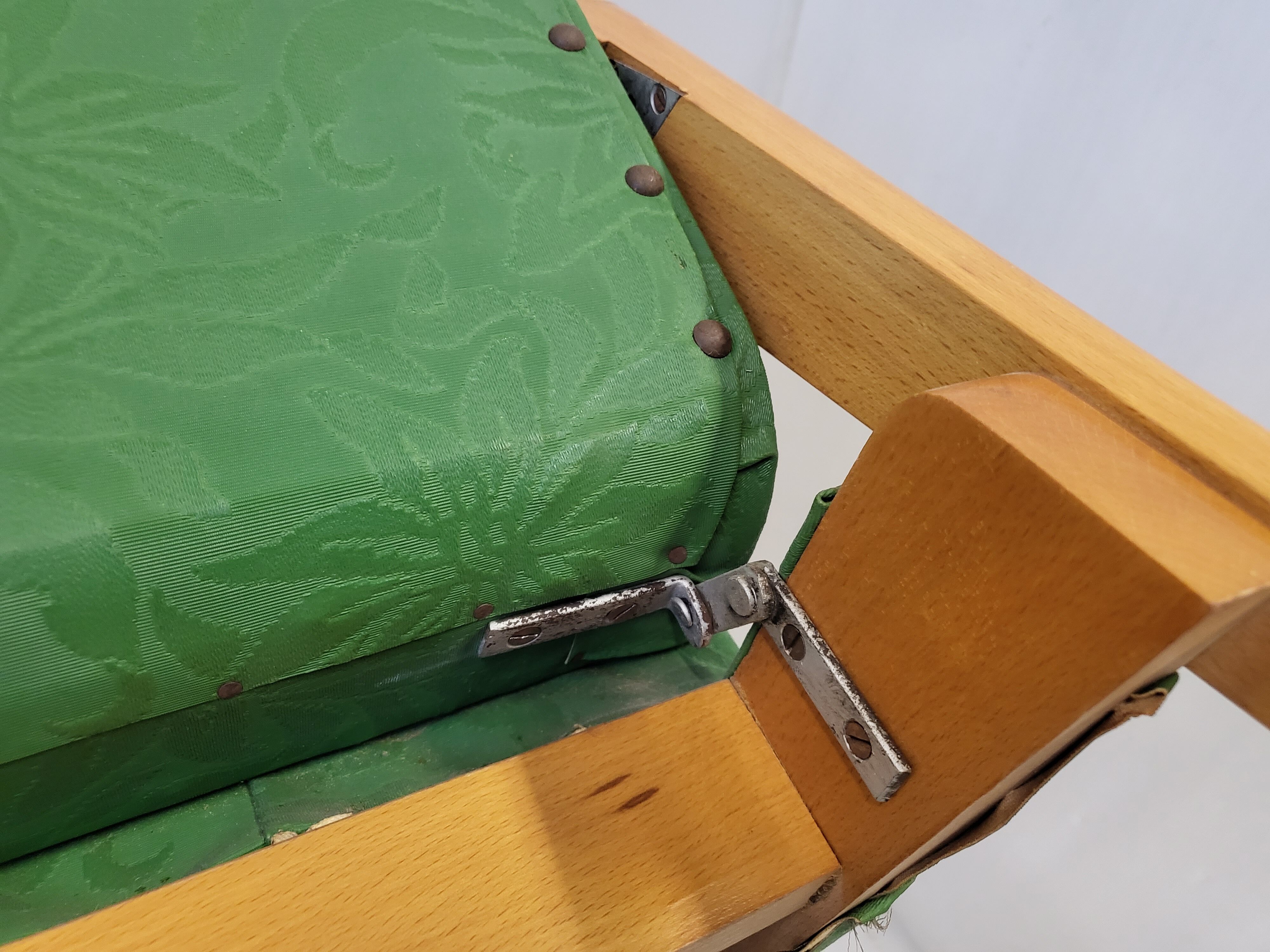 Pair of armchairs 1950 vintage reclining backrest