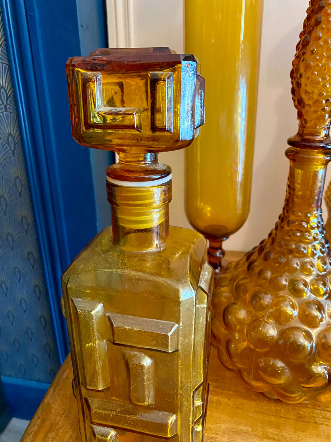 Lot carafes Italian glassware