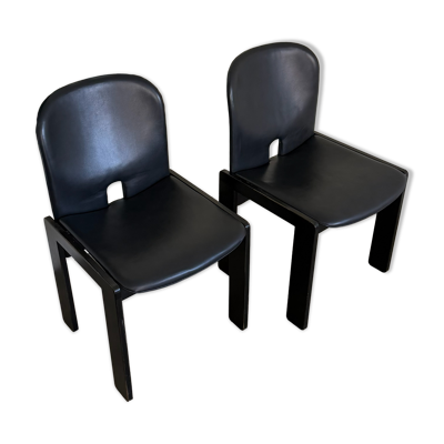 Paire de chaises 121, Afra et Tobia Scarpa pour Cassina, cuir noir
