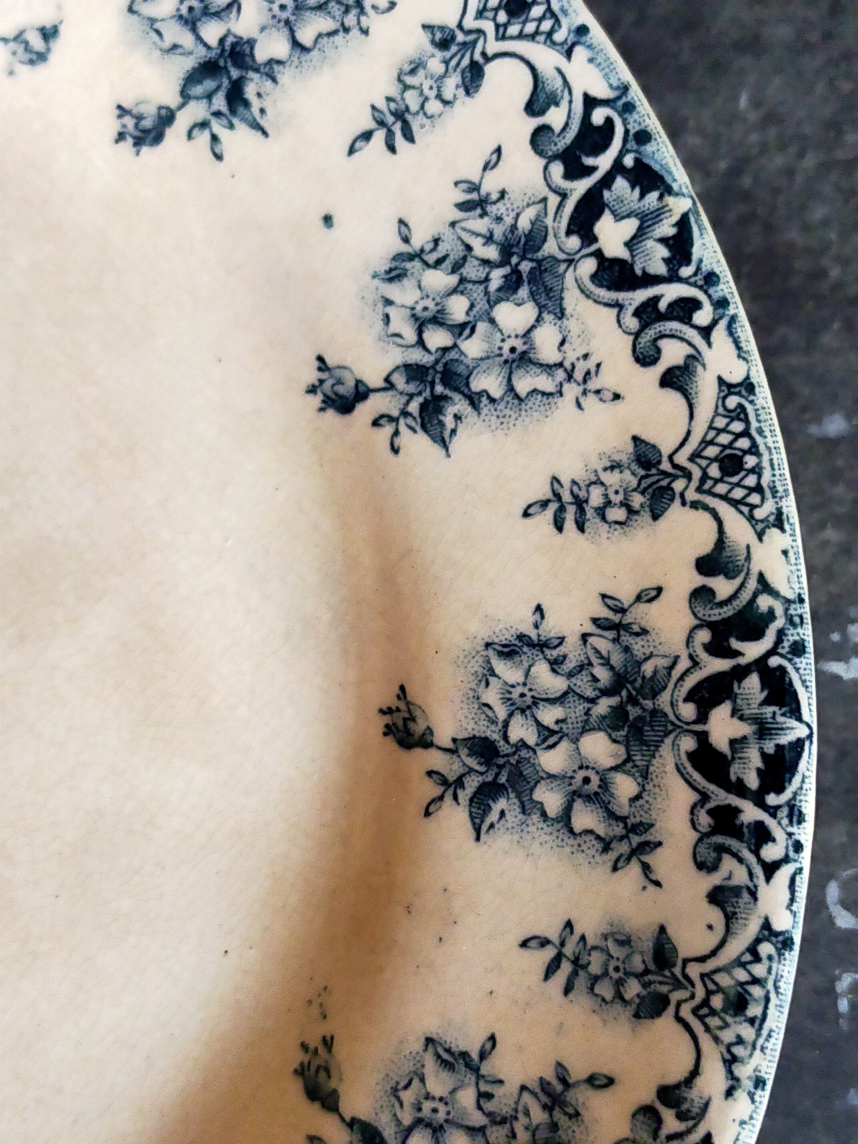 Three iron earth plates at the end of the 19th service "Primevère"