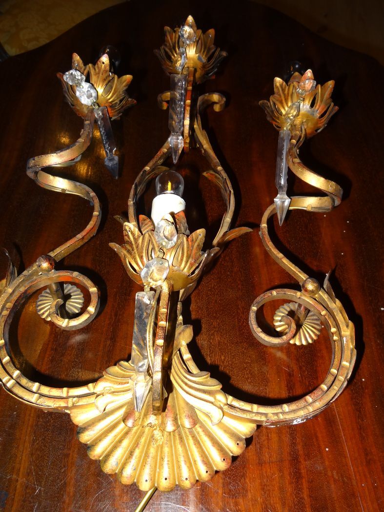 Pair of four-light gilded iron wall lamps 30 x 46 cm