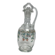 Carafe en verre émaillé à décor de fleurs, vers 1900