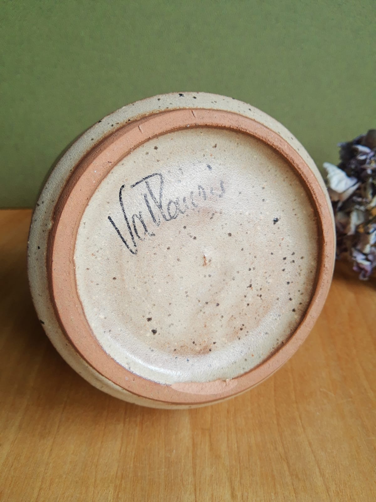 Vallauris pitcher in vintage sandstone