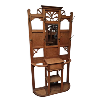 1930s oak cloakroom