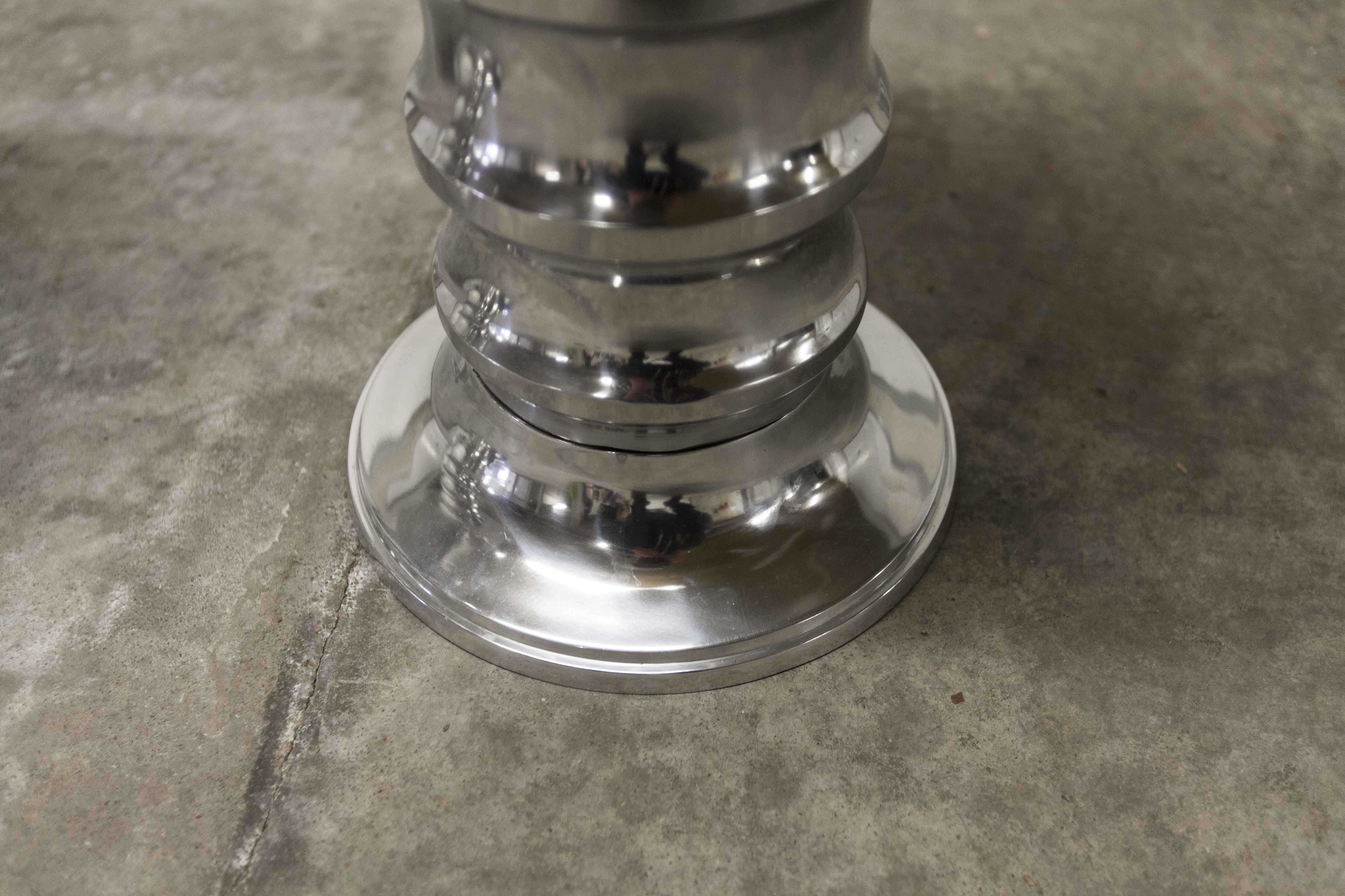 Paire de tabourets aluminium chromé Eichholtz 2000