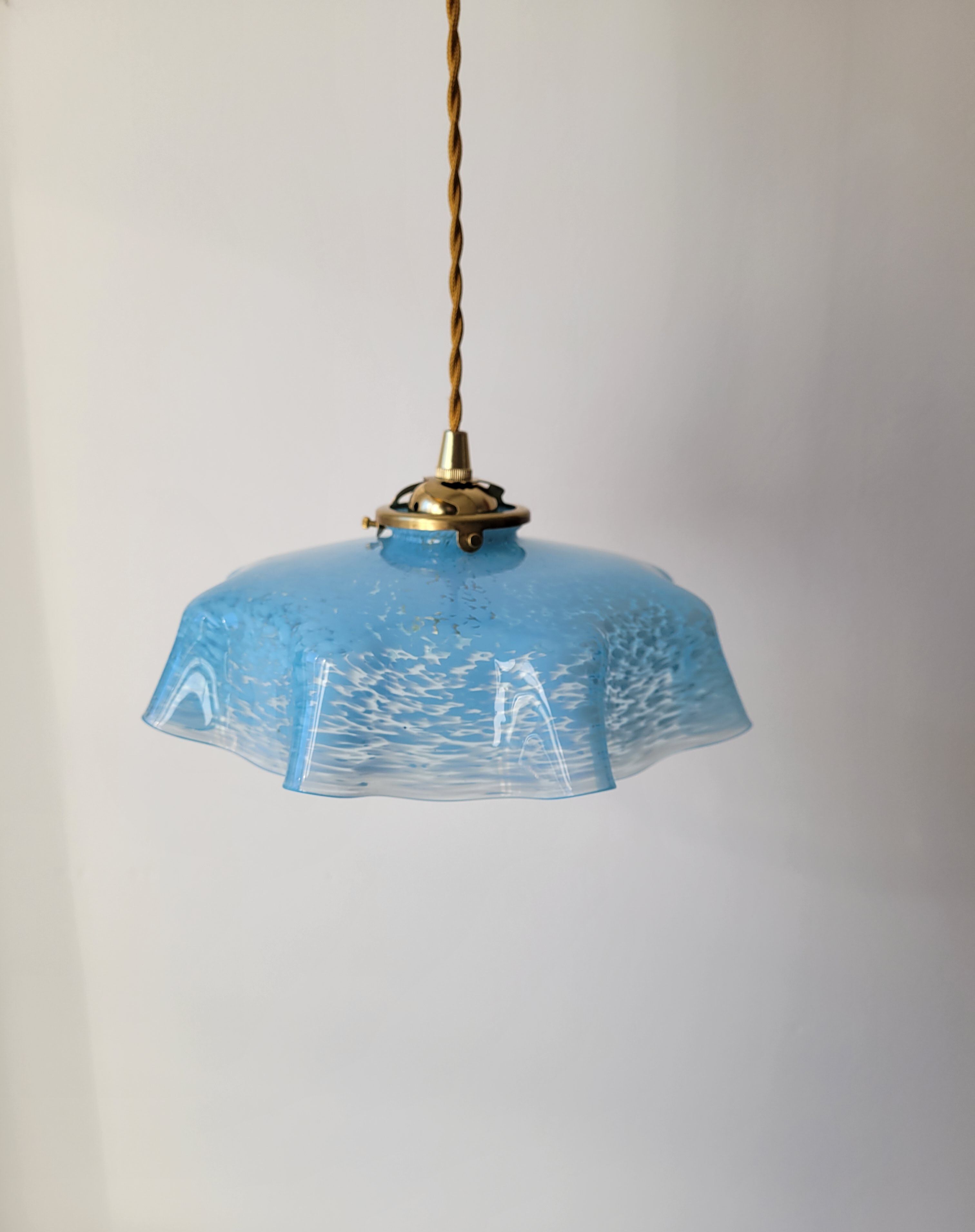 Blue Clichy glass suspension