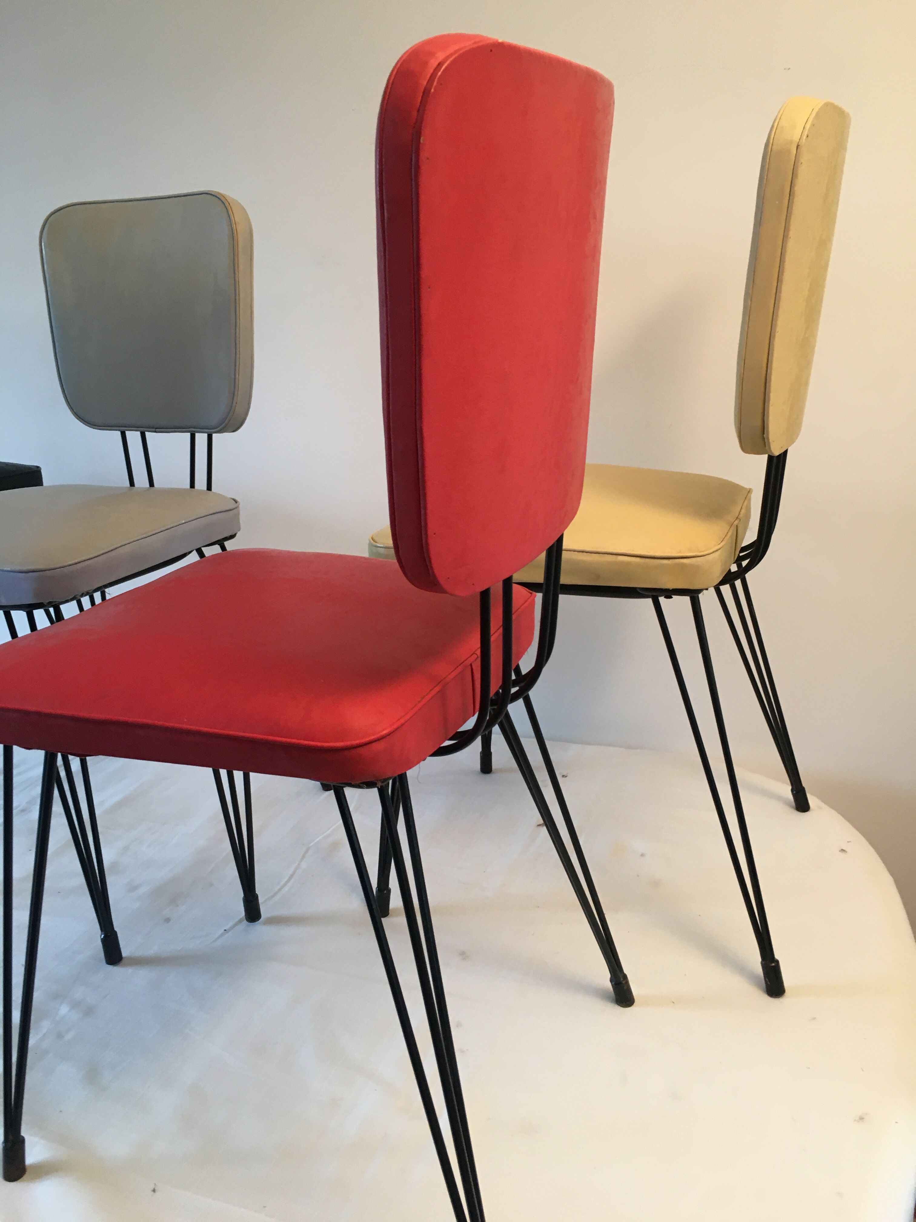 Quatre chaises vintage pied Eiffel