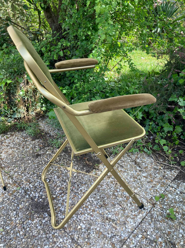 Set of 4 vintage folding armchairs in green velvet