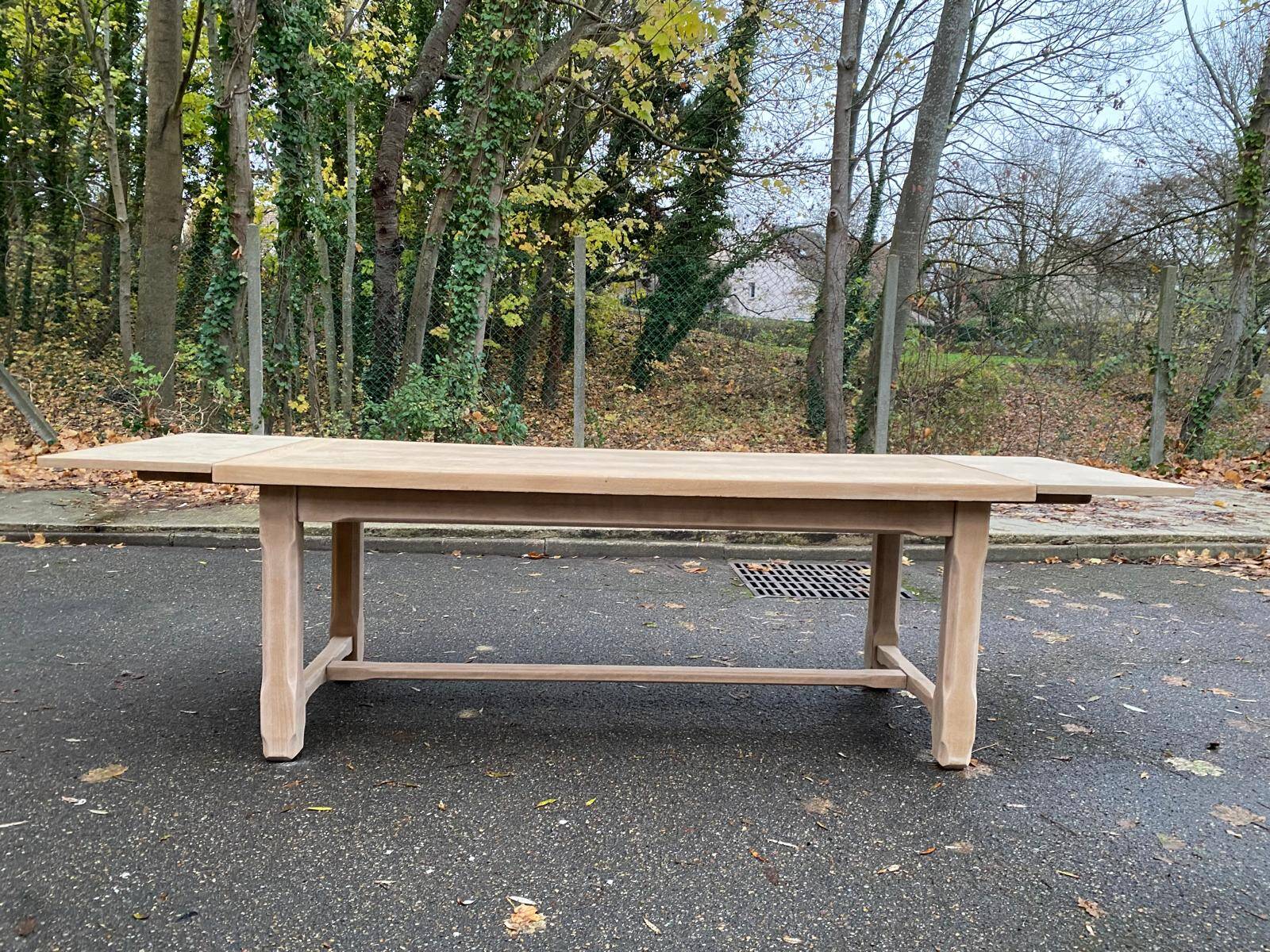 Extendable renovated 20th century oak farmhouse dining table, 200-280cm