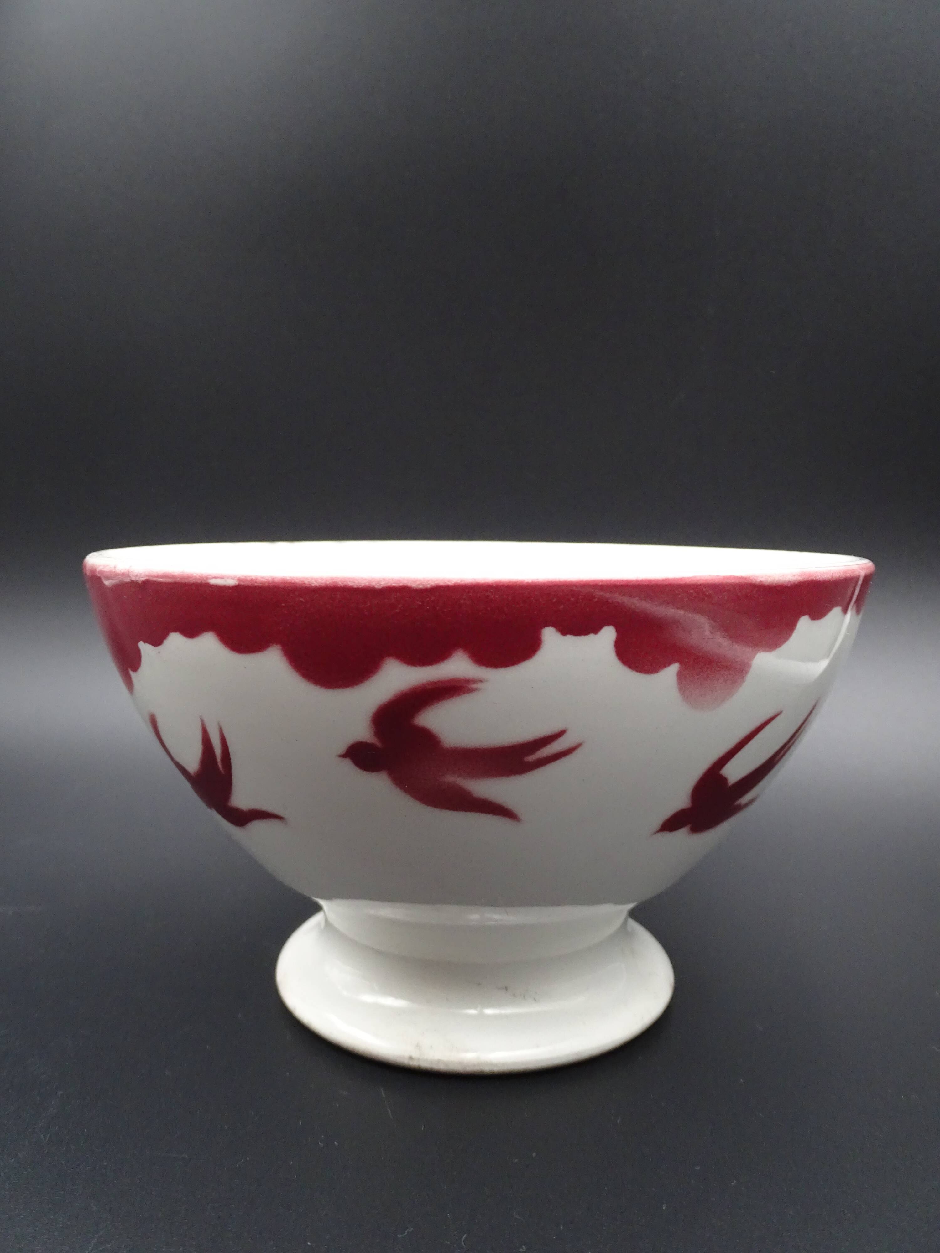 Saarland Digoin's Faience Bowl - Red Swallow Decoration - 1940