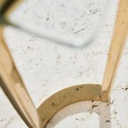 Table basse en laiton et verre