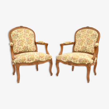 Pair of large Louis XV style convertible armchairs