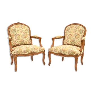 Pair of large Louis XV style convertible armchairs