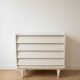 Commode années 70 repeinte en bois blanc