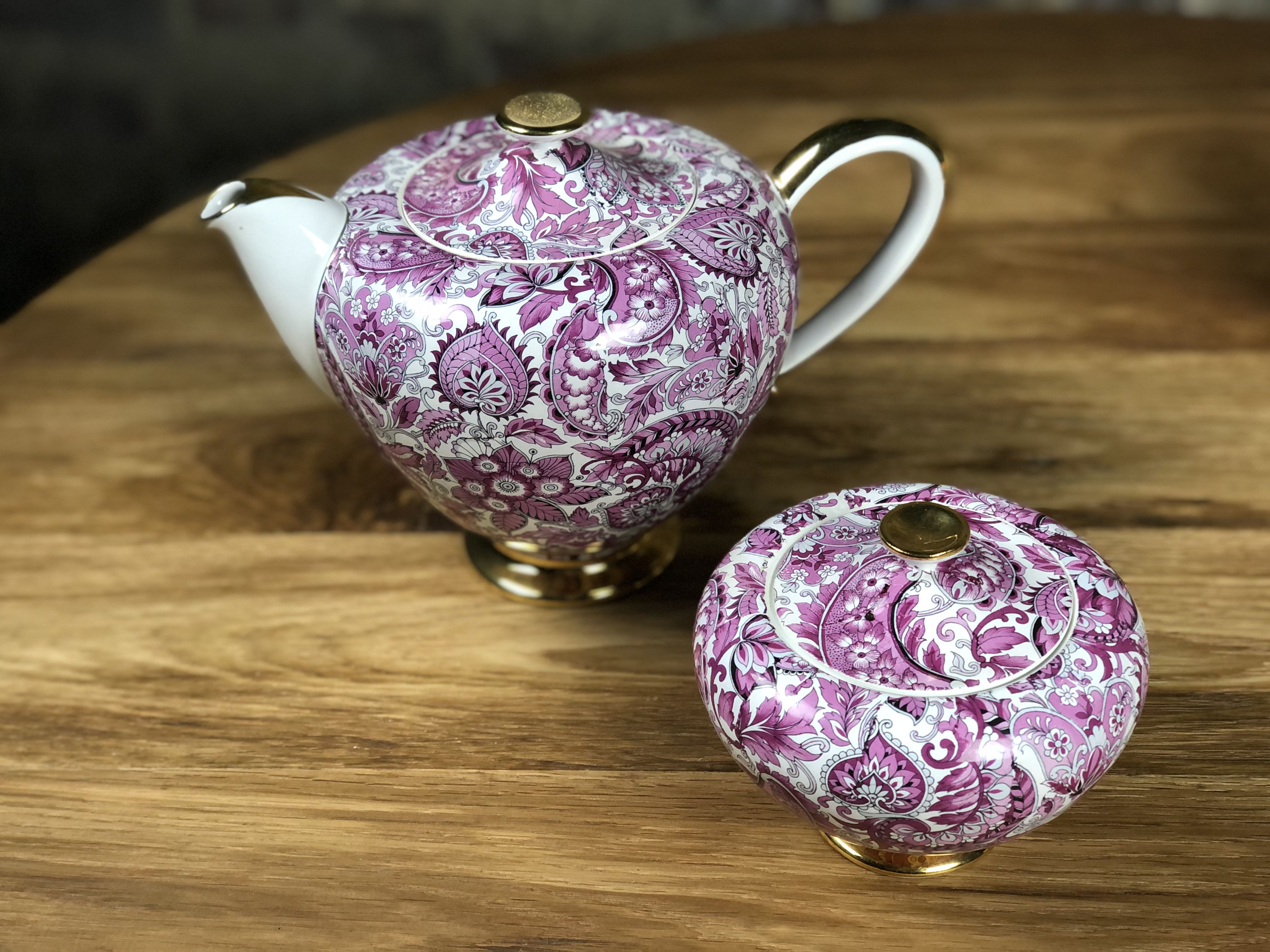 Porcelain coffee service multicolored and gilded cashmere designs signed BM France