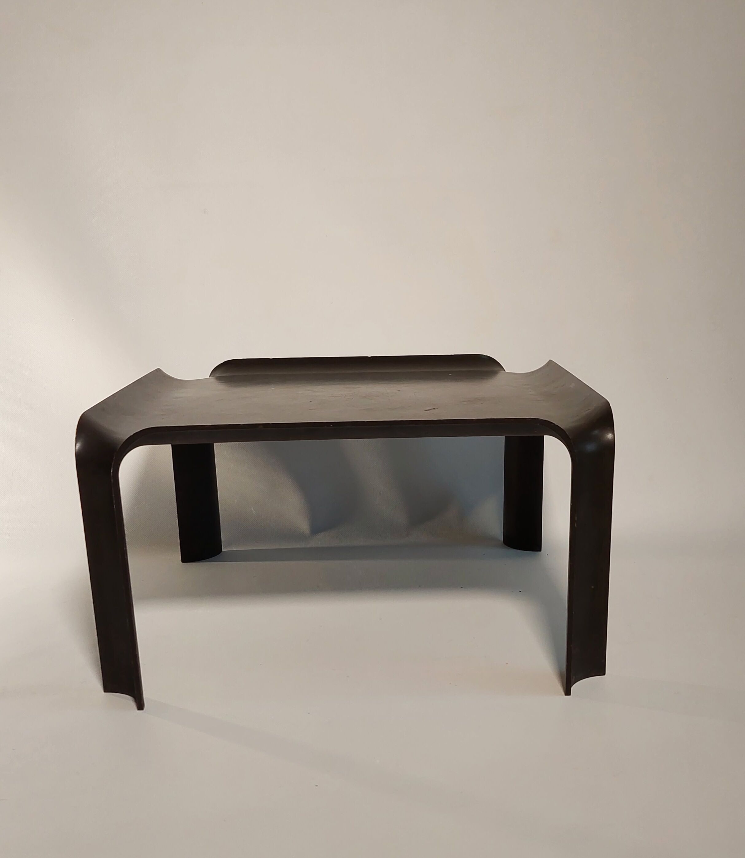 Side table 877 Pierre Paulin ,Artifort 1965