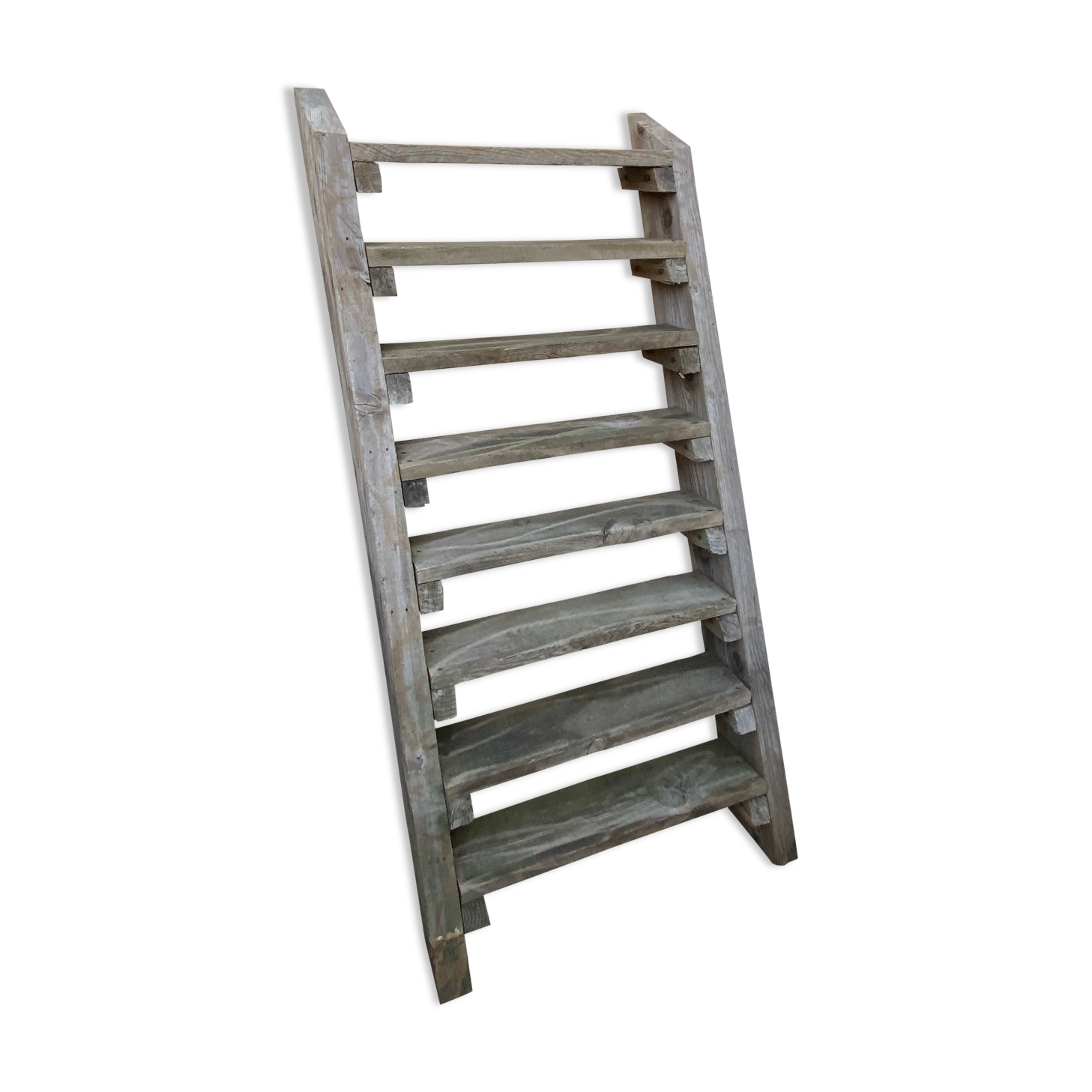 Workshop staircase in vintage raw wood